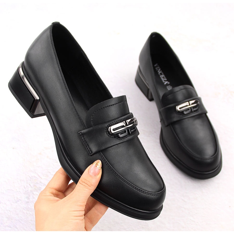 Chaussures en cuir pour femmes à talon décoratif, noires Vinceza 77102 1