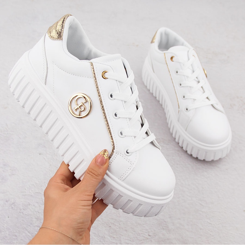 Chaussures de sport à plateforme pour femmes, blanches NEWS 4757 1 Chaussures de sport à plateforme pour femmes, blanches NEWS 4757 1