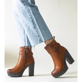 Bottines à talons hauts marron de Lubena brun 1 Bottines à talons hauts marron de Lubena brun 1