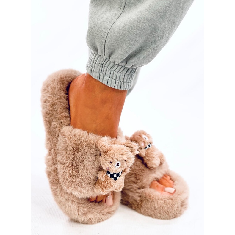 Bando Chaussons en fourrure kaki avec ours en peluche beige 1 Bando Chaussons en fourrure kaki avec ours en peluche beige 1