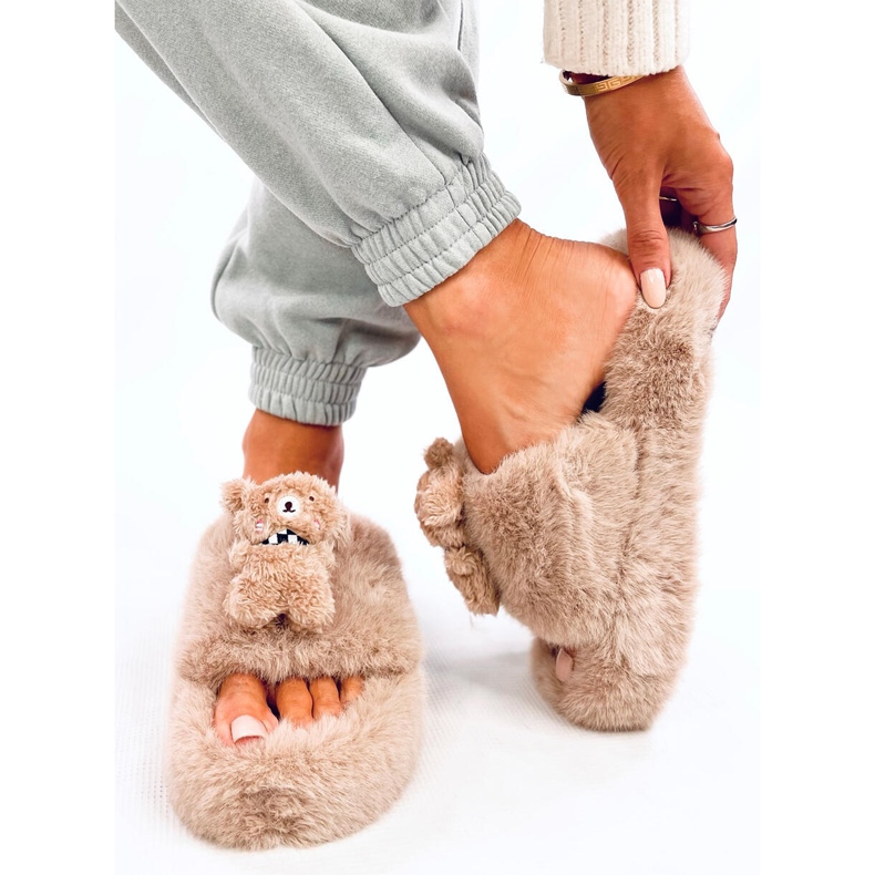 Bando Chaussons en fourrure kaki avec ours en peluche beige 2 Bando Chaussons en fourrure kaki avec ours en peluche beige 2