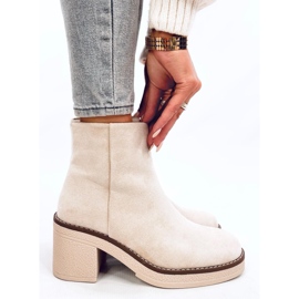 Eliza Bottines en daim beige à talons larges 4