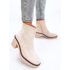 Eliza Bottines en daim beige à talons larges 5