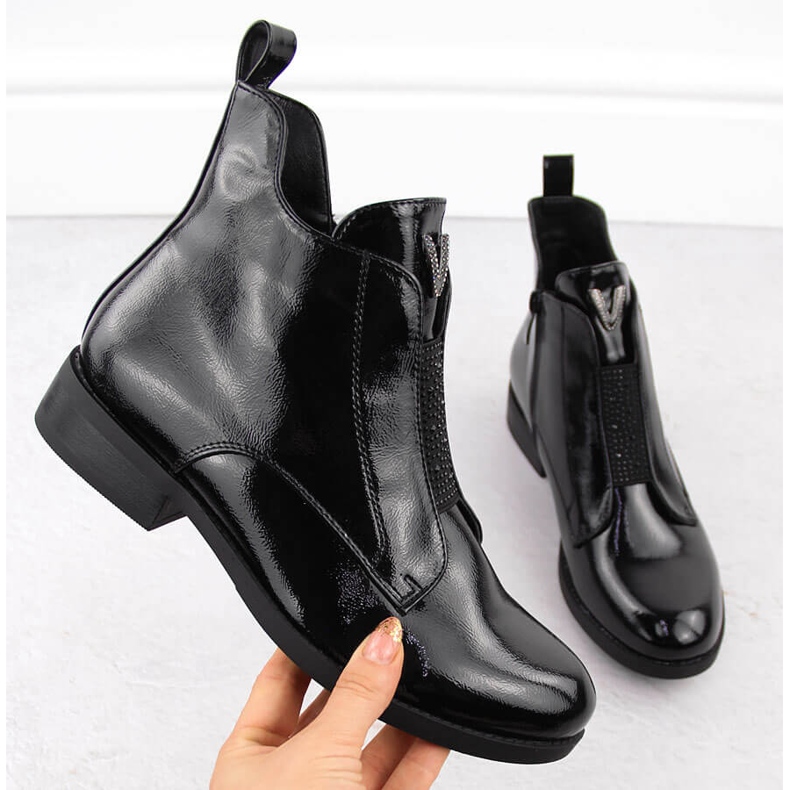 Bottines pour femmes en cuir verni avec zircons noirs par S.Barski le noir 1
