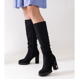 Bottines à talons hauts Ashiva isolées noires le noir 1