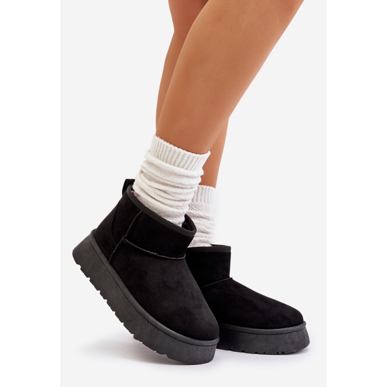 Bottes de neige basses Saldren noires pour femmes sur la plateforme, doublées de fourrure le noir 1 Bottes de neige basses Saldren noires pour femmes sur la plateforme, doublées de fourrure le noir 1