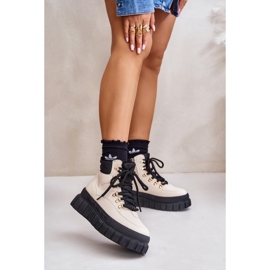 Bottines Trappeuses Isolées Pour Femme Sur Plateforme Beige Jelenia 2 Bottines Trappeuses Isolées Pour Femme Sur Plateforme Beige Jelenia 2