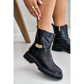 Bottes en cuir pour femmes avec une sangle isolée GOE OO2N4150 noir le noir 7