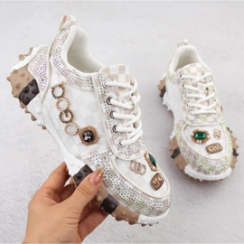 Chaussures femme richement décorées de zircons, blanc Potocki 16324 blanche 1