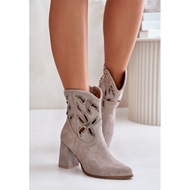Lewski Shoes Bottines Ajourées en Daim Lewski 3629 Cappucino beige 6