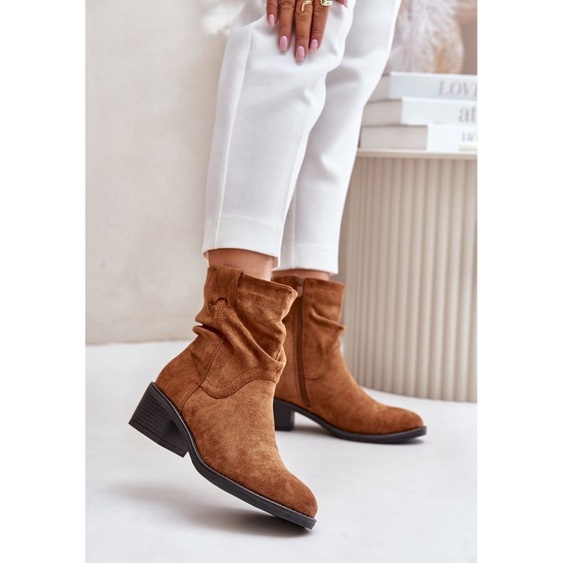 Camel Zinanya bottes isolées pour femmes avec un talon bas supérieur froncé brun 2