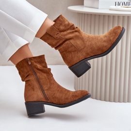 Camel Zinanya bottes isolées pour femmes avec un talon bas supérieur froncé brun 8