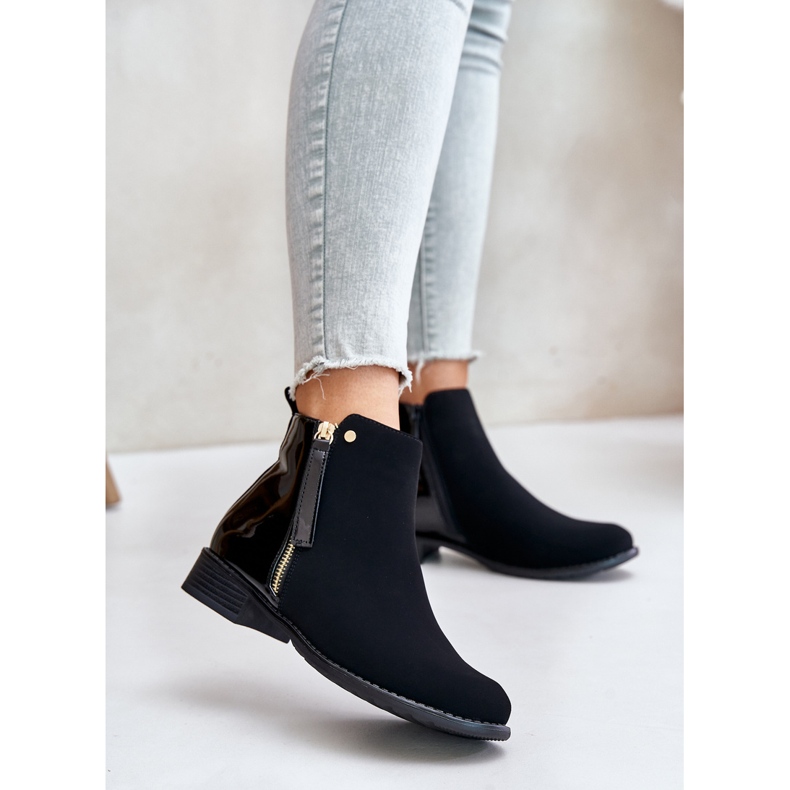 Bottines isolées à talon plat et tige basse, Noir Zinariella 2