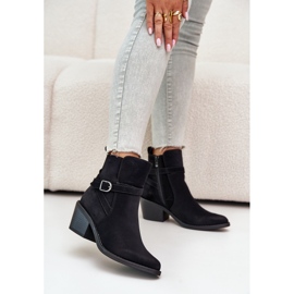 Bottes de cowboy noires à talons hauts Glamer avec bouts pointus, isolées et zippées le noir 2