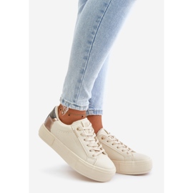 Baskets isolées pour femmes sur la plateforme Big Star OO274A454 Beige 1