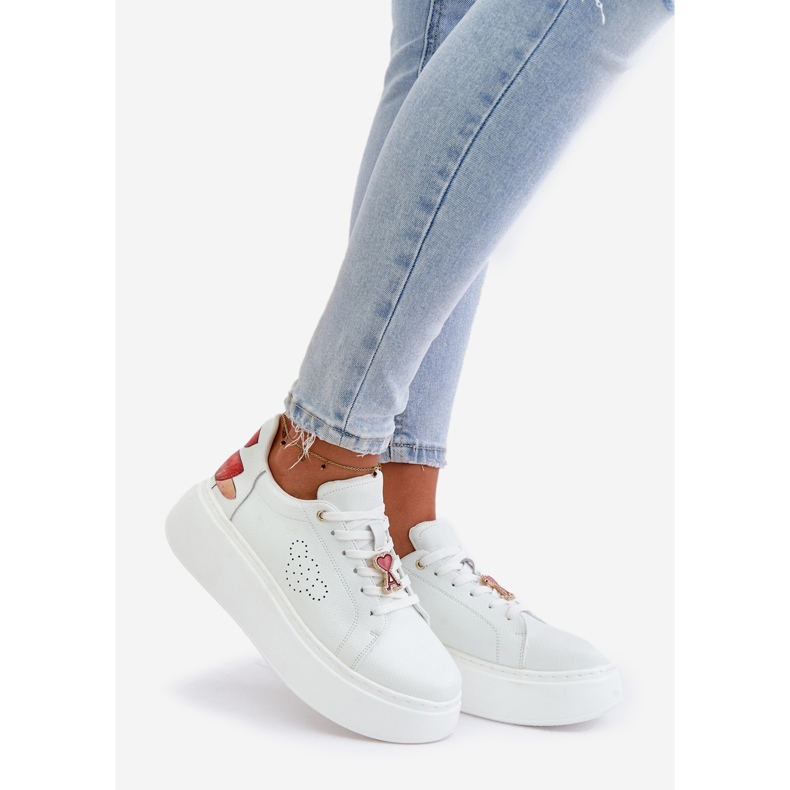 Vinceza Baskets en cuir pour femmes sur la plateforme avec épingle et fleur décorative 89100 blanc 1