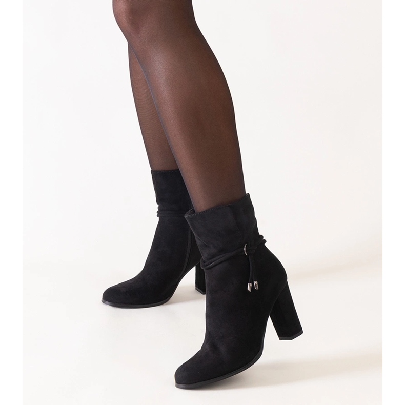 Bottines noires avec lacet décoratif en éco-daim Asfoa 1
