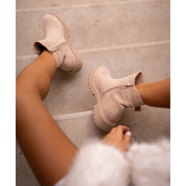 Bottines Chelsea isolées avec fermeture éclair et boucle, Beige Kikiella 1