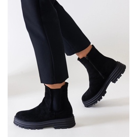 Bottes hautes noires sur une épaisse plateforme en éco-daim Sabra le noir 2