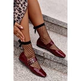 Ideal Shoes Ballerines en cuir verni avec ceinture, bordeaux rouge 3 Ideal Shoes Ballerines en cuir verni avec ceinture, bordeaux rouge 3