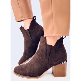Bottes à talons en daim Hallie Brown brun 3