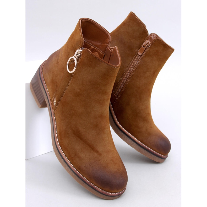 Bottines à petit talon en nubuck Levere Camel brun 1
