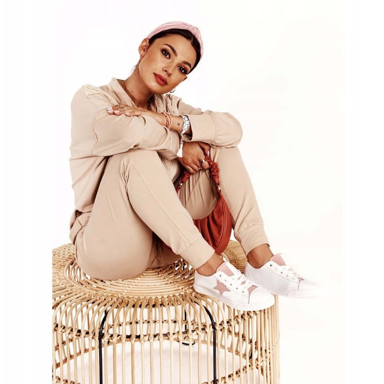 Baskets féminines avec une étoile Big Star DD274691 Blanc et rose 4