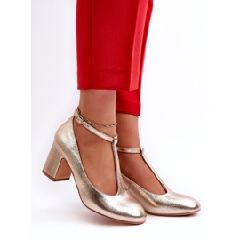 Mascara Pompes pour femmes avec écos-cuir sur le poteau en métal doré 2