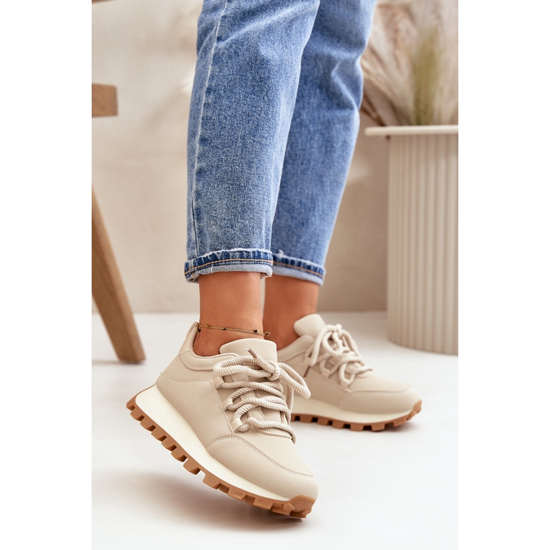 Chaussures de sport : Baskets sur plateforme en éco-cuir, beige 2 Chaussures de sport : Baskets sur plateforme en éco-cuir, beige 2