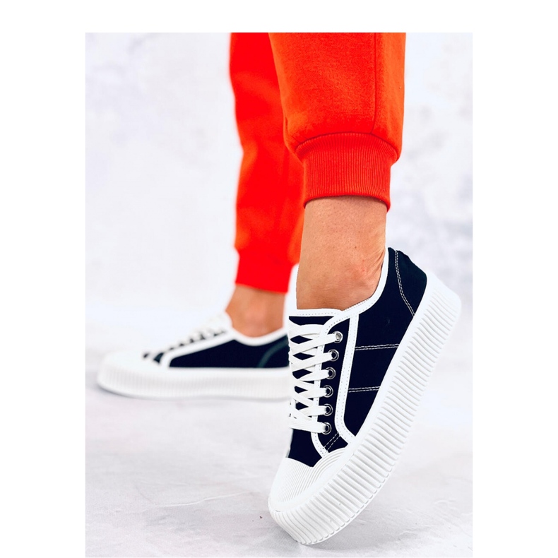 Baskets pour femmes sur la plate-forme noire 1