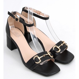 Sandales à talons noires le noir 1