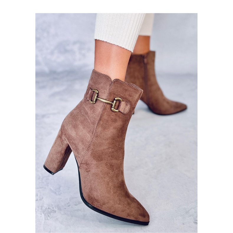 Bottines à talons en daim kaki brun 1