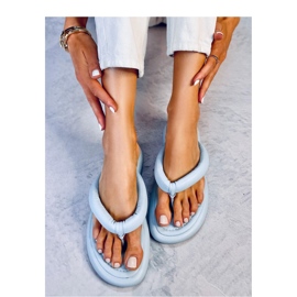 Tongs bleues pour femmes 1