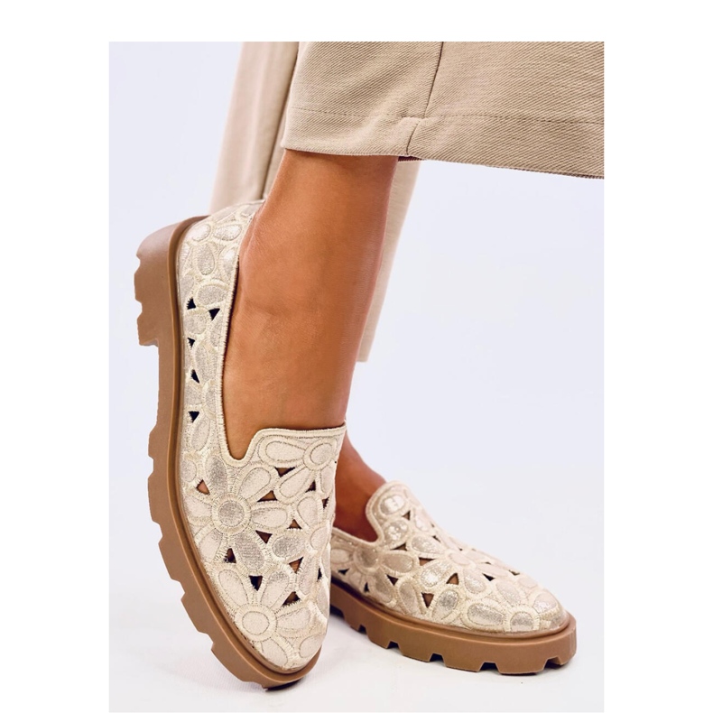 Mocassins ajourés dorés beige 1 Mocassins ajourés dorés beige 1