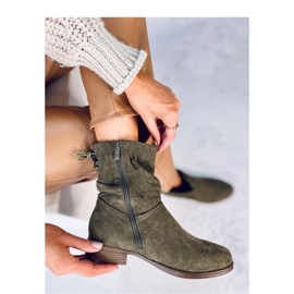 Bottines plates en daim vert 2