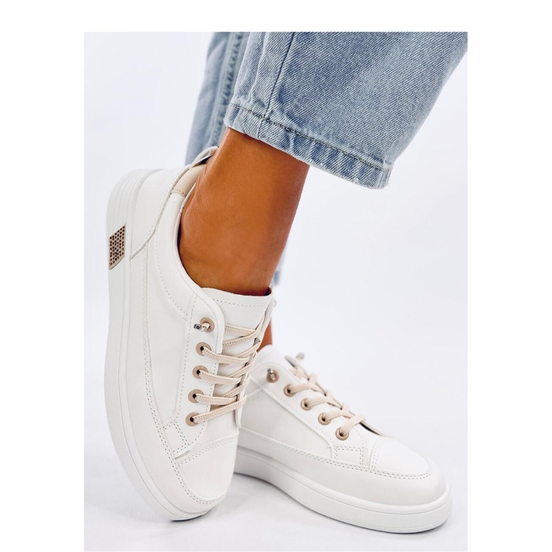 Baskets femme beiges blanc 1