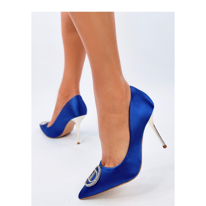 Talons hauts bleus avec décoration en cristal 1