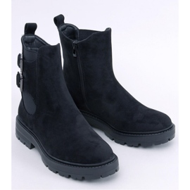 Bottines Chelsea en daim noir 1
