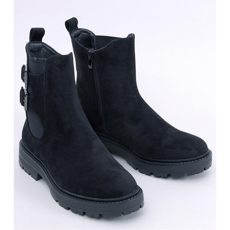 Bottines Chelsea en daim noir 1