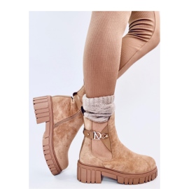 Bottines Chelsea à plateforme beiges 2