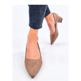 Escarpins kaki à petit talon brun 2