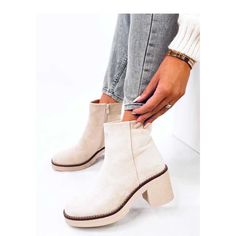 Bottines en daim à talons larges Eliza Beige - Inello 1