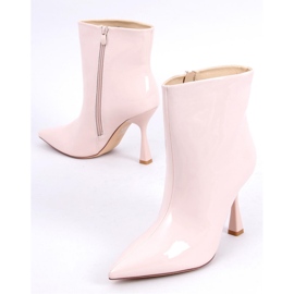 Bottines laquées beiges 1