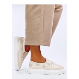 Baskets slip-on ajourées beiges 3