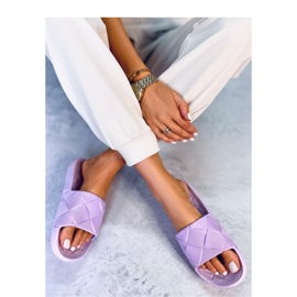 Tongs en caoutchouc violet 2