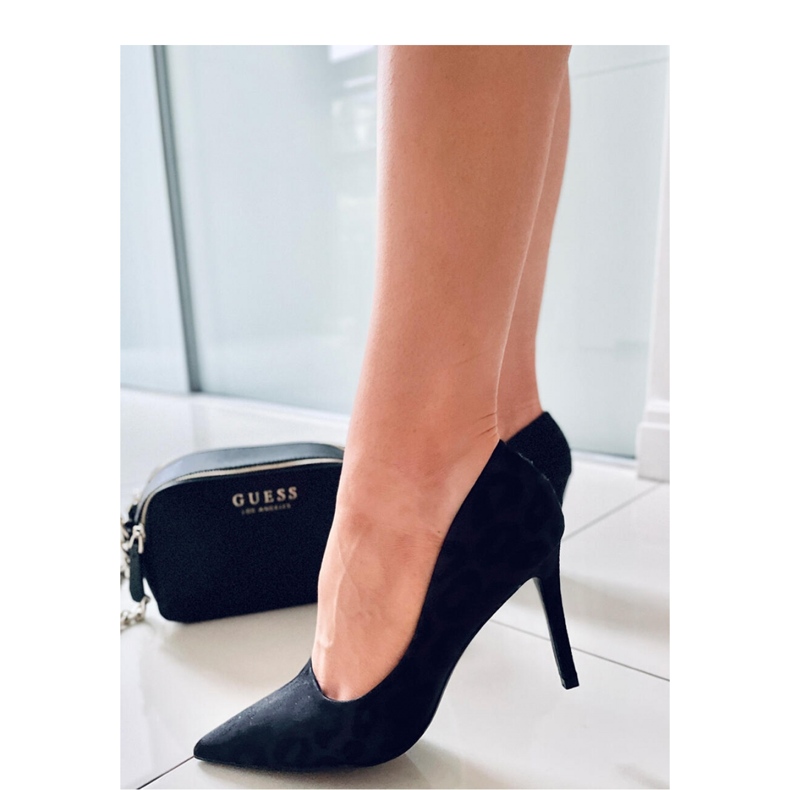 Talons hauts noirs pour femmes 1