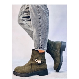 Bottines plates en daim vert 3