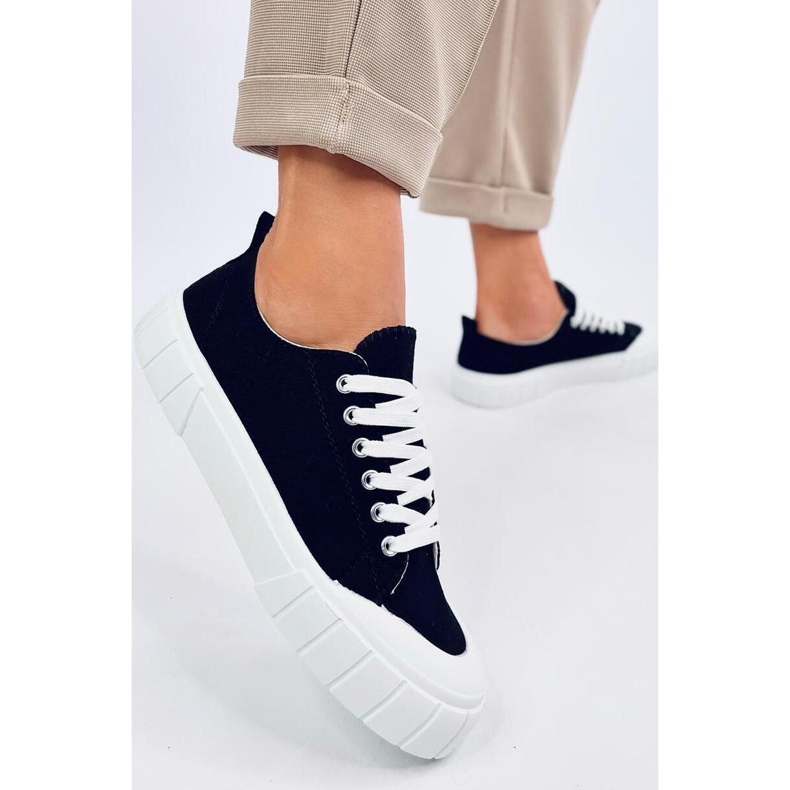 Consen Baskets femme noires - Inello 1