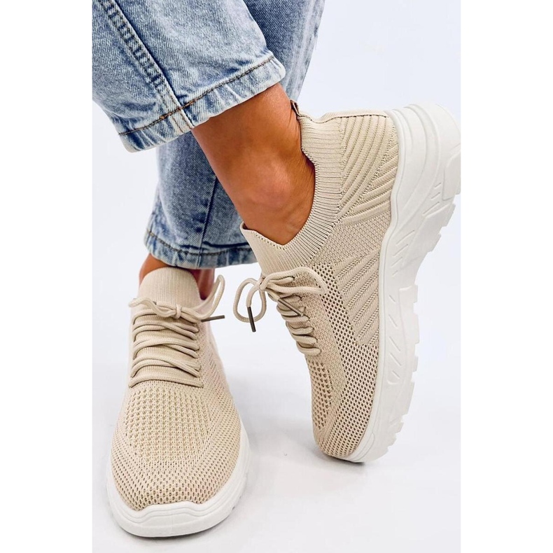 Chaussures de sport chaussettes femme beiges 1 Chaussures de sport chaussettes femme beiges 1