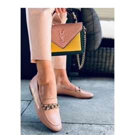 Mocassins femme nude avec chaîne beige 2